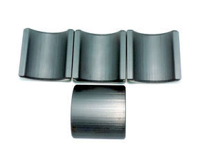 ประเทศจีน แม่เหล็กถาวร ARC Ferrite 0.05 มม. ความอดทน IATF16949 การรับรอง ผู้ผลิต